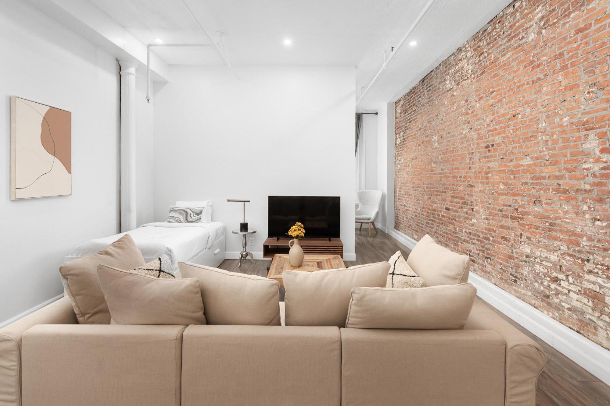 Апартаменты Boutique Lofts Notre Dame - Vieux Монреаль Экстерьер фото